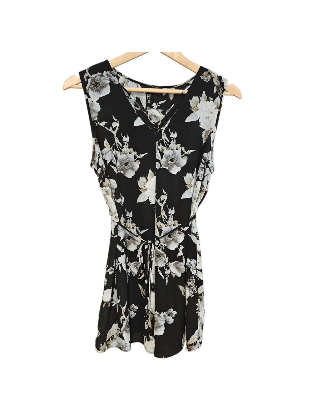 Stork & Babe Floral Black Maternity Top Size Small Tie Waist